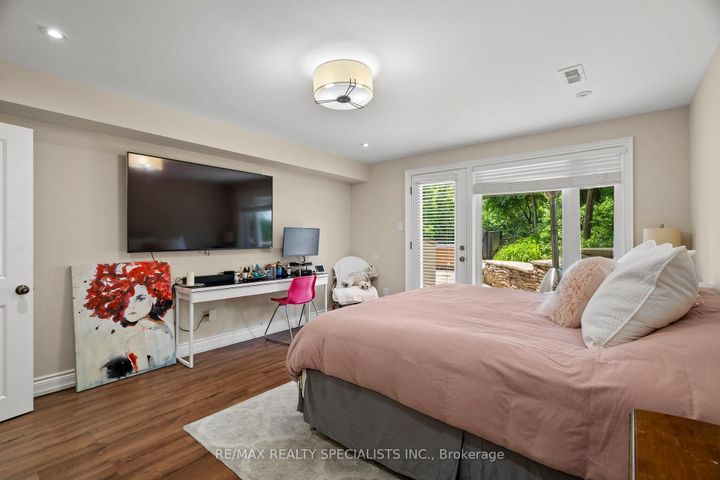 Photo 28 at 42 Heathview Avenue, Bayview Village, Toronto