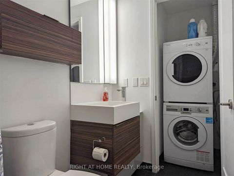 Photo 5 at 4707 - 88 Scott Street, Yonge Corridor, Toronto