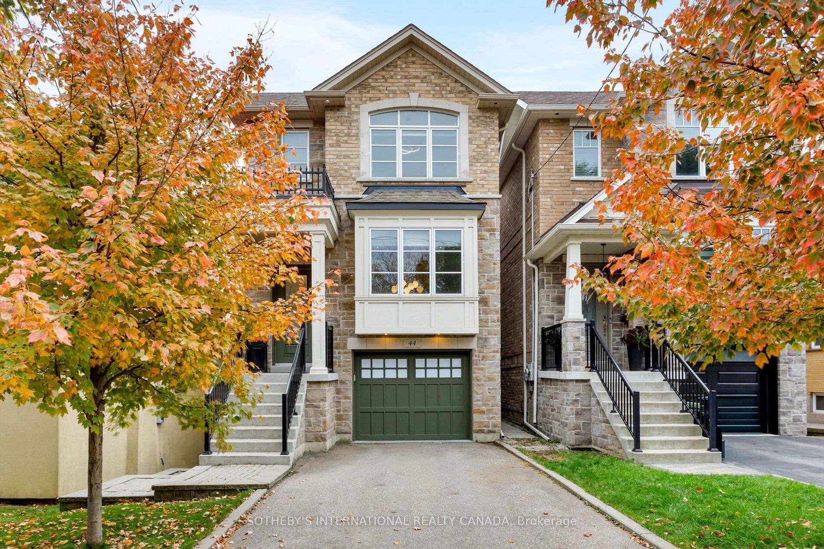 44 Forty First Street, Long Branch, Toronto photo number 2