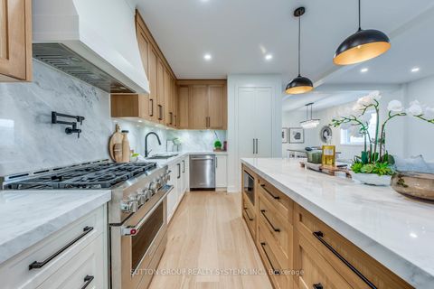 Photo 16 at 21 South Kingsway, Swansea, Toronto