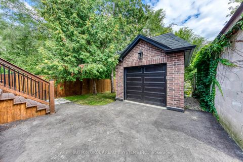 Photo 45 at 21 South Kingsway, Swansea, Toronto