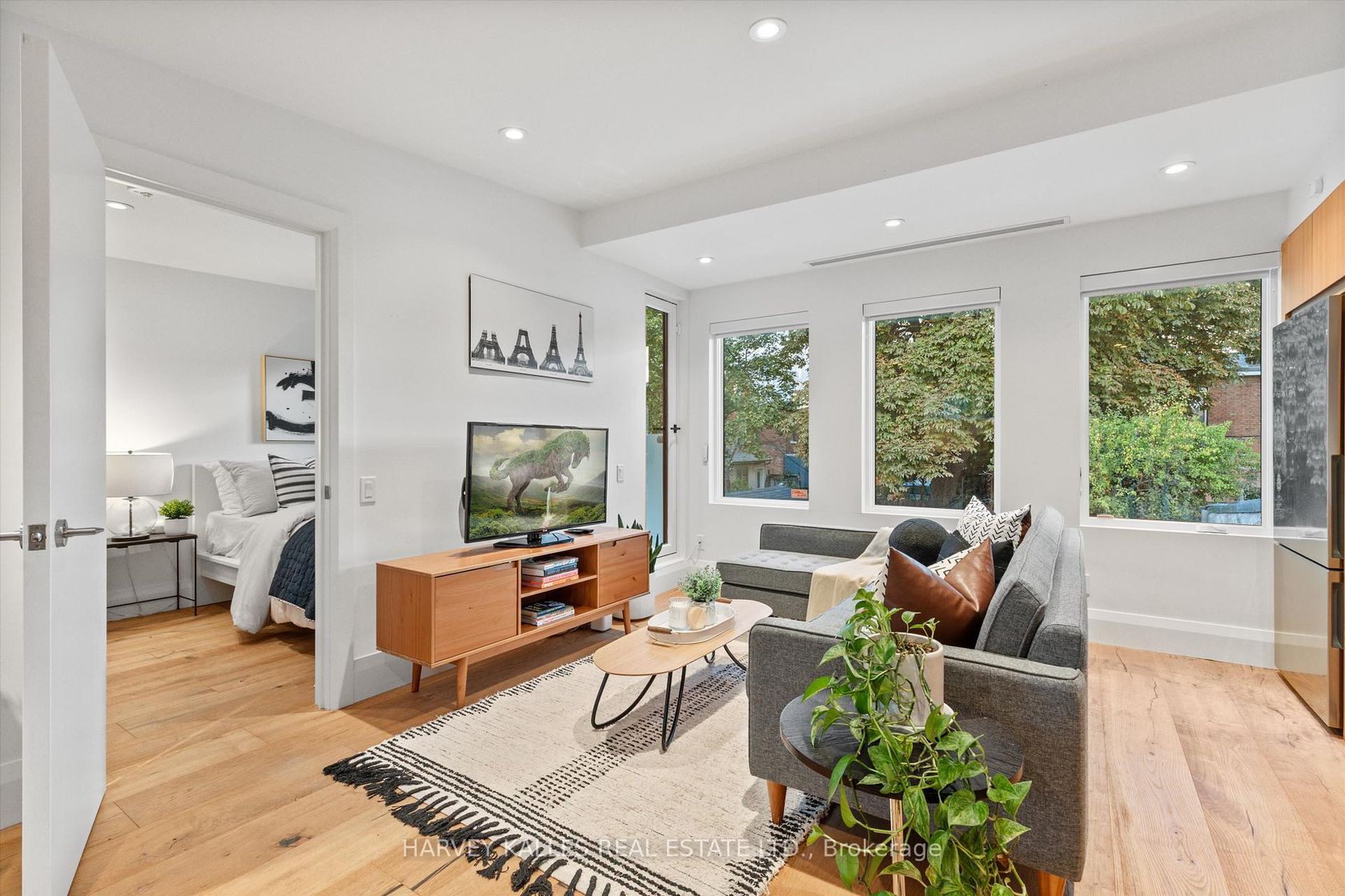 D - 786 Ossington Avenue, Junction, Toronto by Loree Meneguzzi Real Estate D - 786 Ossington Avenue, Junction, Toronto