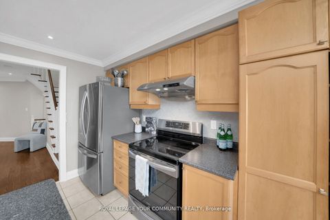 Photo 13 at 57 Deepsprings Crescent, Vellore Village, Vaughan