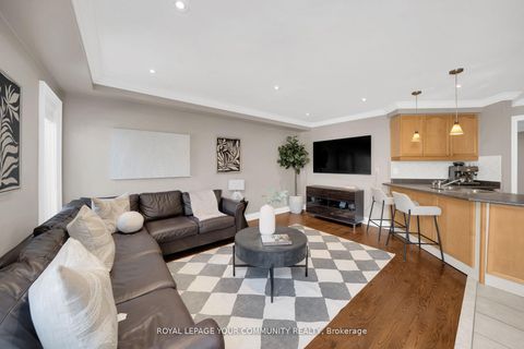 Photo 18 at 57 Deepsprings Crescent, Vellore Village, Vaughan