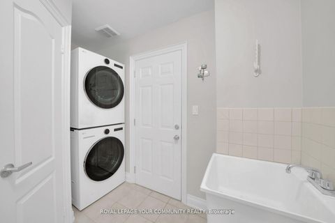 Photo 19 at 57 Deepsprings Crescent, Vellore Village, Vaughan