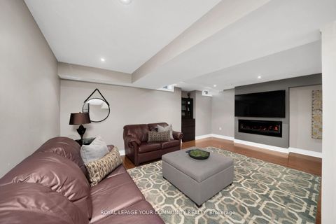 Photo 32 at 57 Deepsprings Crescent, Vellore Village, Vaughan