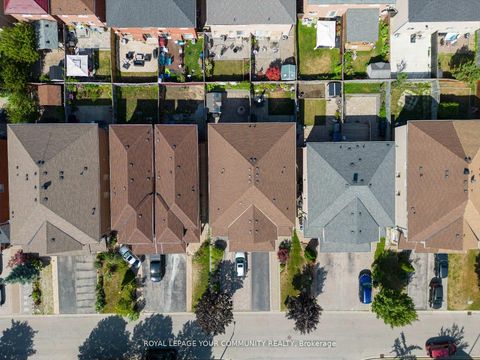 Photo 41 at 57 Deepsprings Crescent, Vellore Village, Vaughan