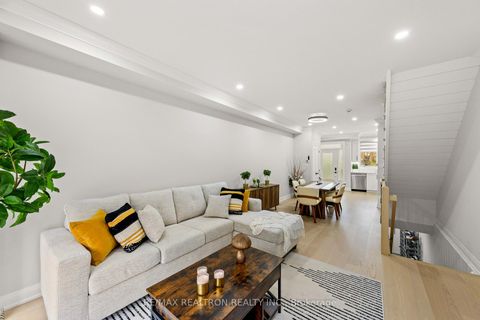 Photo 14 at 12 Market Garden Mews, Queensway, Toronto