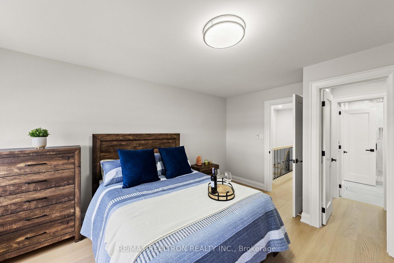 Photo 27 at 12 Market Garden Mews, Queensway, Toronto Photo 27 at 12 Market Garden Mews, Queensway, Toronto