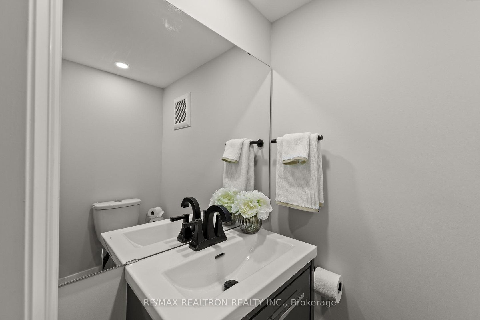 Photo 40 at 12 Market Garden Mews, Queensway, Toronto Photo 40 at 12 Market Garden Mews, Queensway, Toronto