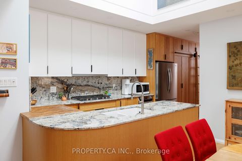 Photo 8 at Upper - 52 Wineva Avenue, The Beaches, Toronto