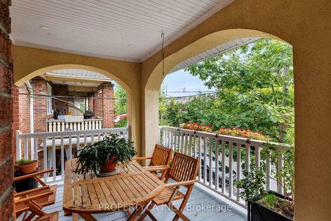 Photo 19 at Upper - 52 Wineva Avenue, The Beaches, Toronto Photo 19 at Upper - 52 Wineva Avenue, The Beaches, Toronto