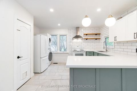 Photo 5 at 3 John Drive, Cookstown, Innisfil