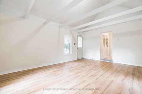 Photo 13 at 3 John Drive, Cookstown, Innisfil