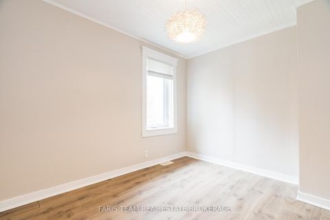 Photo 22 at 3 John Drive, Cookstown, Innisfil