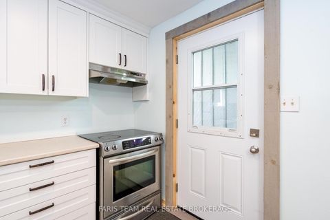 Photo 28 at 3 John Drive, Cookstown, Innisfil