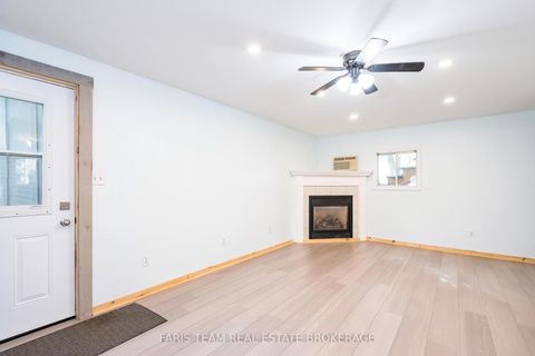 Photo 33 at 3 John Drive, Cookstown, Innisfil