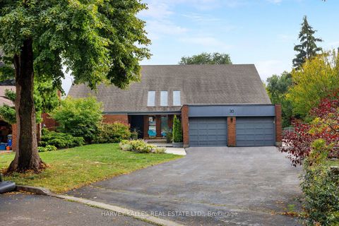 Photo 2 at 30 Neilor Crescent, Markland Wood, Toronto