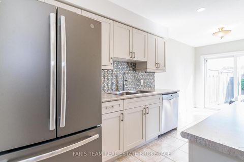 Photo 7 at 30 Southwoods Crescent, Holly, Barrie