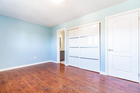 Photo 16 at 30 Southwoods Crescent, Holly, Barrie