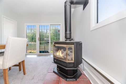 Photo 8 at 731 Pinegrove Avenue, Rural Innisfil, Innisfil