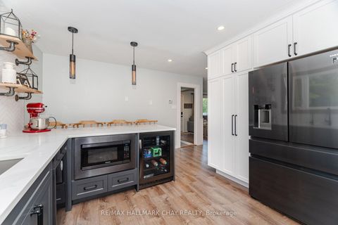 Photo 13 at 731 Pinegrove Avenue, Rural Innisfil, Innisfil