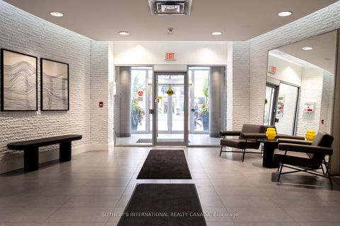 Photo 1 at 810 - 1005 King Street W, Niagara, Toronto