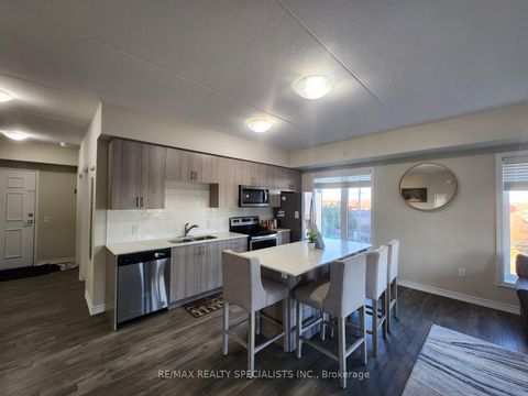 Photo 4 at 319 - 290 Liberty Street N, Bowmanville, Clarington