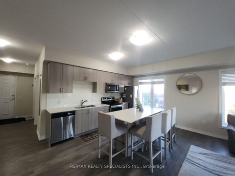 Photo 5 at 319 - 290 Liberty Street N, Bowmanville, Clarington