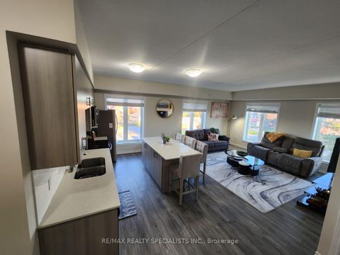 Photo 9 at 319 - 290 Liberty Street N, Bowmanville, Clarington