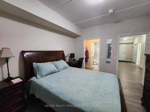 Photo 12 at 319 - 290 Liberty Street N, Bowmanville, Clarington