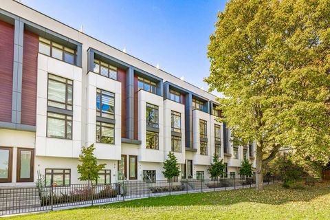 Photo 1 at 7 Flax Field Lane, Willowdale West, Toronto Photo 1 at 7 Flax Field Lane, Willowdale West, Toronto