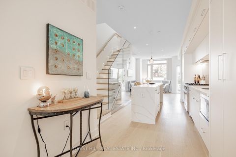 Photo 5 at 7 Flax Field Lane, Willowdale West, Toronto