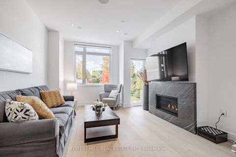 Photo 10 at 7 Flax Field Lane, Willowdale West, Toronto