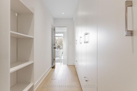 Photo 18 at 7 Flax Field Lane, Willowdale West, Toronto