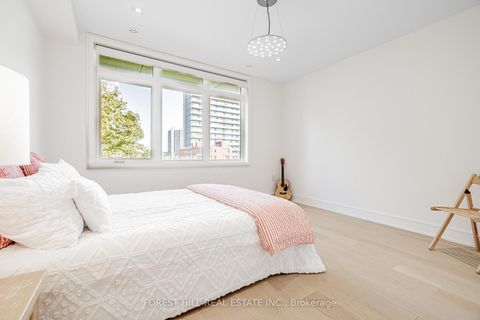 Photo 20 at 7 Flax Field Lane, Willowdale West, Toronto