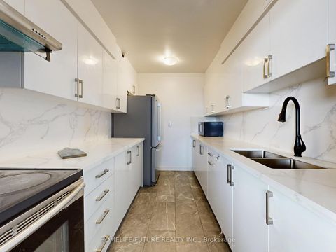 Photo 12 at 1212 - 301 Prudential Drive, Dorset Park, Toronto