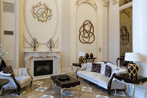 Photo 2 at 615 - 9245 Jane Street, Maple, Vaughan