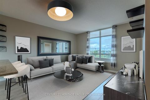 Photo 3 at 615 - 9245 Jane Street, Maple, Vaughan