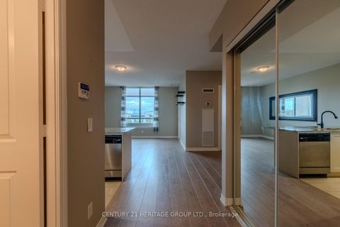 Photo 9 at 615 - 9245 Jane Street, Maple, Vaughan