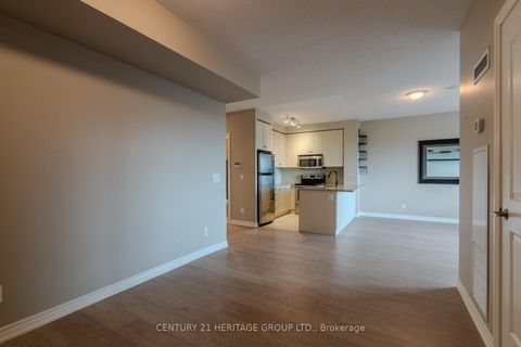 Photo 12 at 615 - 9245 Jane Street, Maple, Vaughan