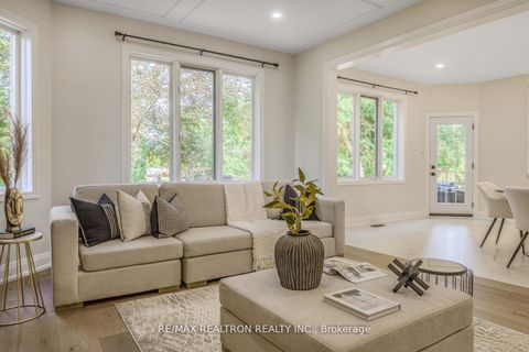 Photo 7 at 20 Pathlane Road, Langstaff, Richmond Hill