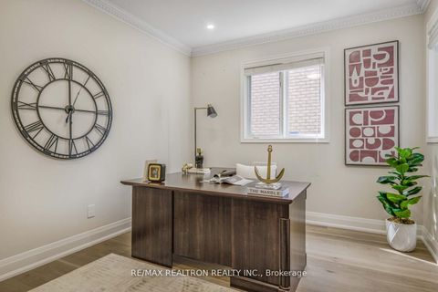 Photo 14 at 20 Pathlane Road, Langstaff, Richmond Hill