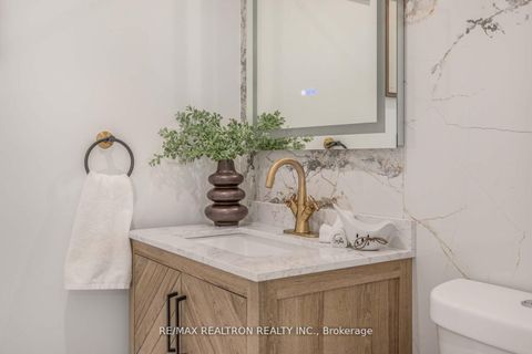 Photo 15 at 20 Pathlane Road, Langstaff, Richmond Hill