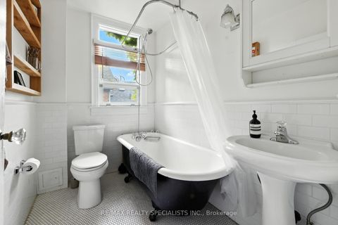 Photo 41 at 67 Elm Grove Avenue, South Parkdale, Toronto