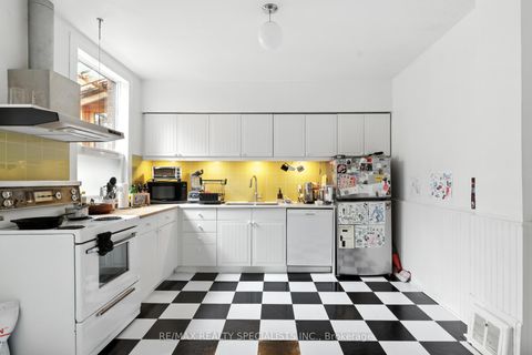 Photo 48 at 67 Elm Grove Avenue, South Parkdale, Toronto