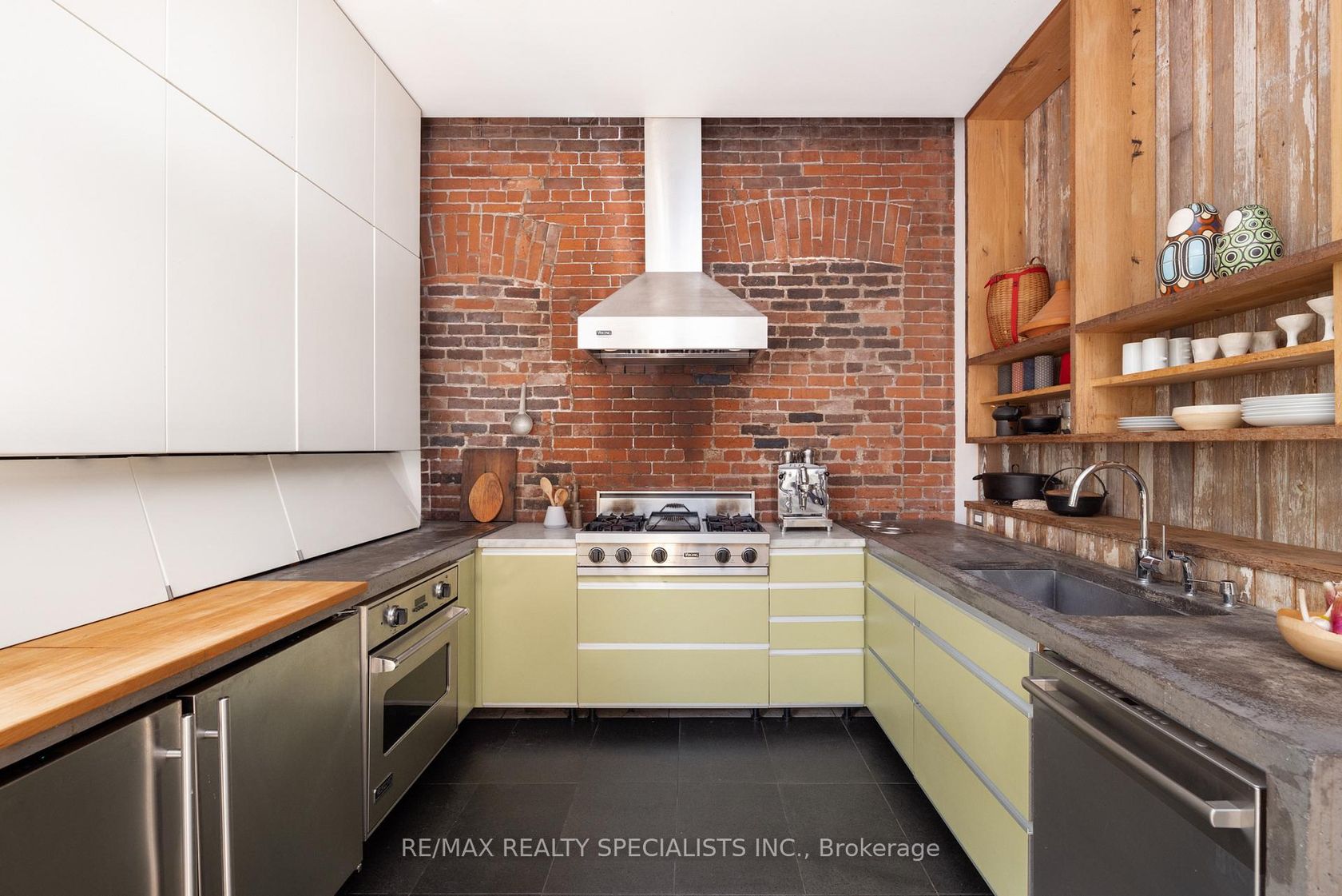 Photo 8 at 67 Elm Grove Avenue, South Parkdale, Toronto Photo 8 at 67 Elm Grove Avenue, South Parkdale, Toronto