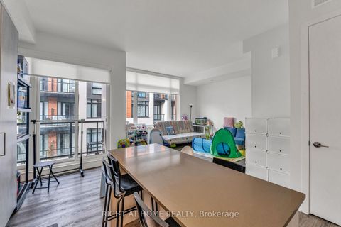 Photo 1 at 907 - 2 Steckley House Lane, Rural Richmond Hill, Richmond Hill Photo 1 at 907 - 2 Steckley House Lane, Rural Richmond Hill, Richmond Hill