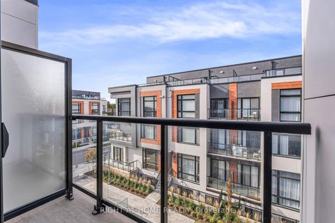 Photo 4 at 907 - 2 Steckley House Lane, Rural Richmond Hill, Richmond Hill