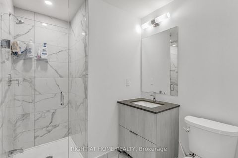 Photo 6 at 907 - 2 Steckley House Lane, Rural Richmond Hill, Richmond Hill Photo 6 at 907 - 2 Steckley House Lane, Rural Richmond Hill, Richmond Hill